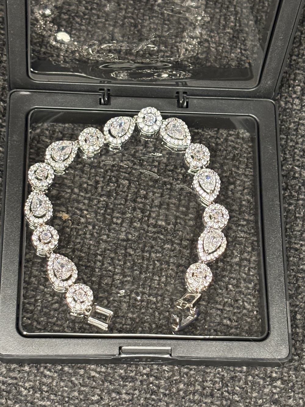 Silver Moissanite Crystal Teardrop & Round Tennis Bracelet - White